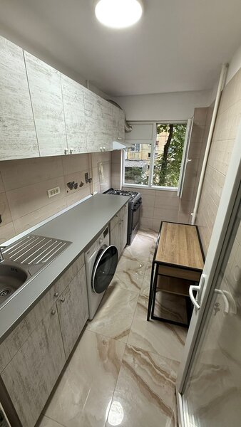 Sector 5, Vadul Nou, Profi